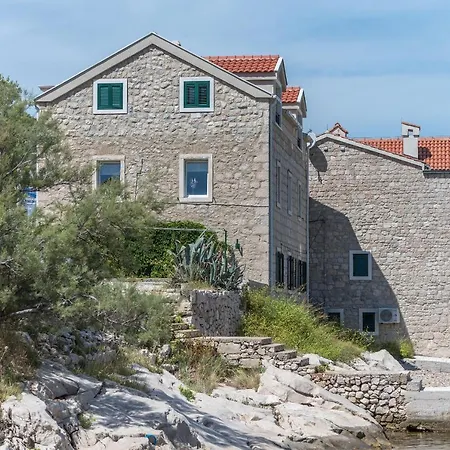 Alen Makarska