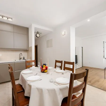 Apartment Alen Makarska