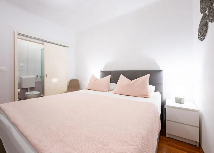 Alen * 马卡尔斯卡